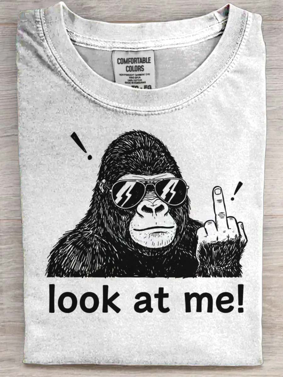 „ Spójrz na mnie! ”Gorilla Print Casual Koszulka z krótkim rękawem