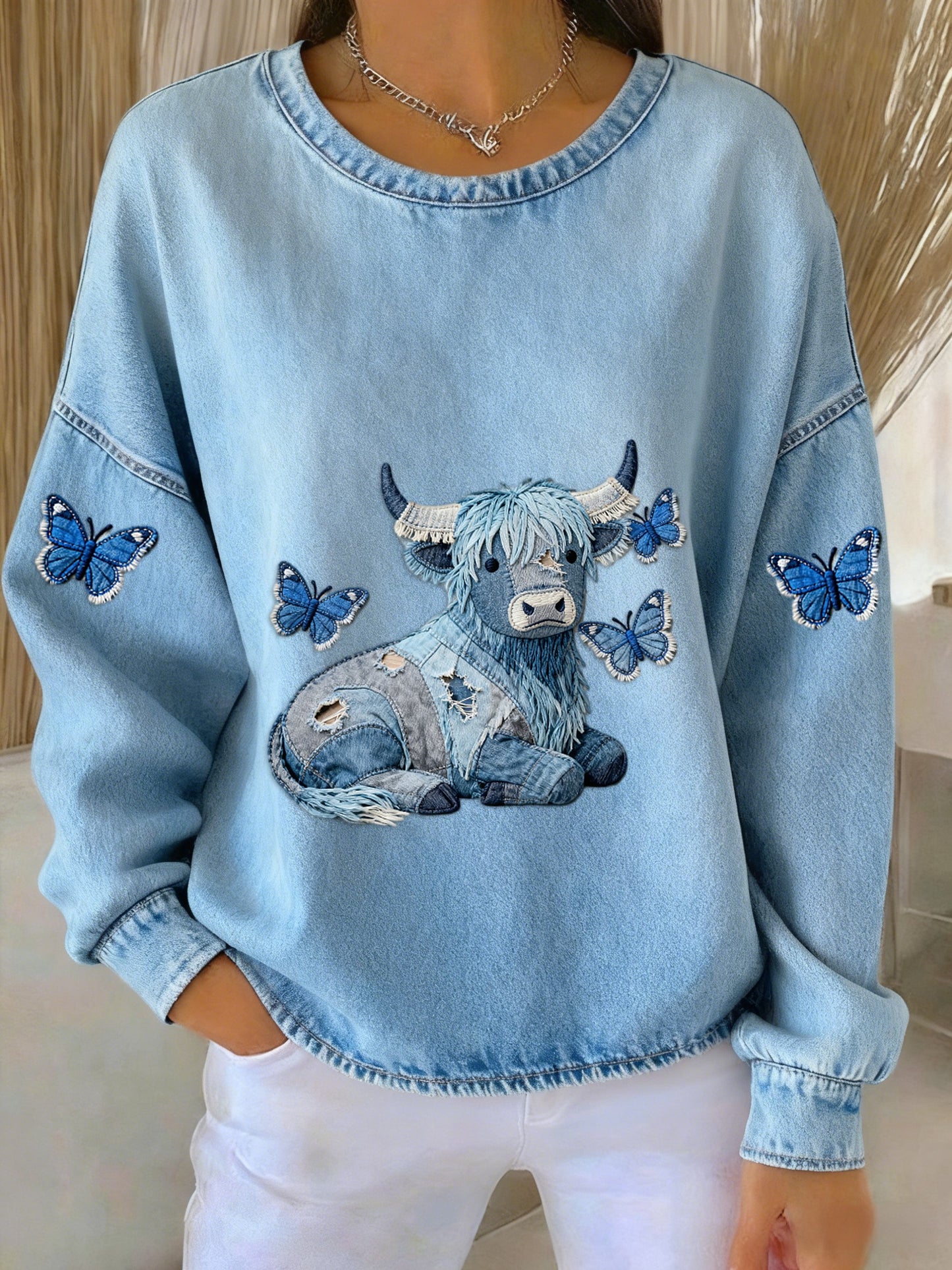Damska retro słodka bluza z kapturem z motylem Highland Cow jeansowa patchwork Art Print