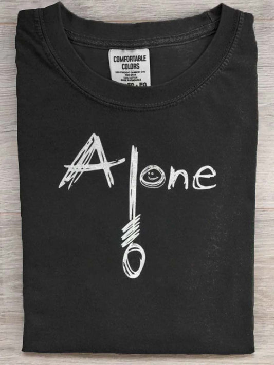„ Alone ”Smiley Print Casual Koszulka z krótkim rękawem