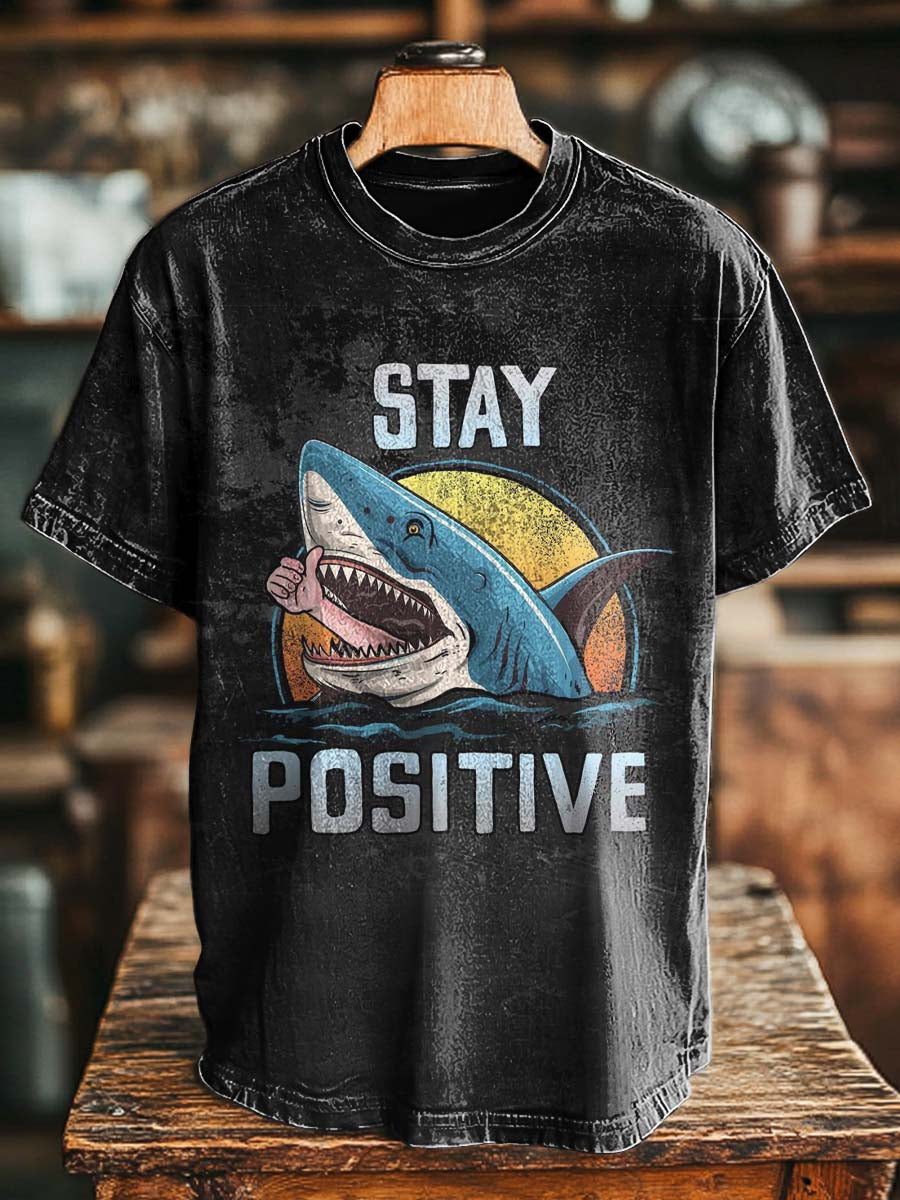 „ Stay Positive ”Shark Print Casual Koszulka z krótkim rękawem