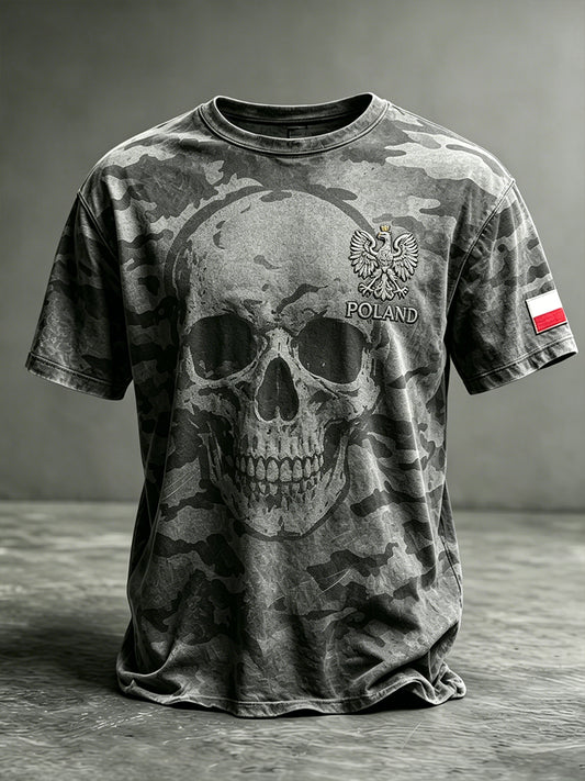 Męski T-shirt z efektem postarzenia w kamuflażowe wzory i nadrukiem czaszki
