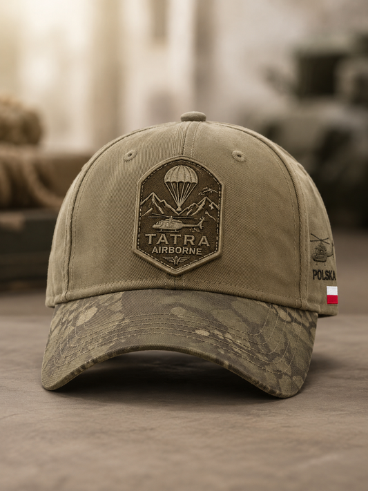 Czapka unisex polskich sił zbrojnych